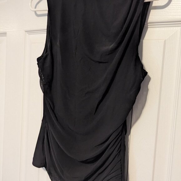 Solid Pleated Tank Top - Picture 5 of 6